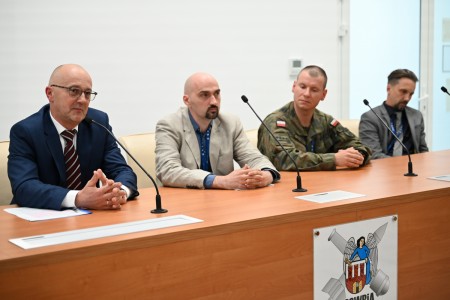 Kliknij, aby powiększyć zdjęcie.